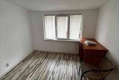 Spatiu compartimentat in 3 camere Bulevard - 1