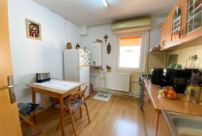 Apartament cu 4 camere de vânzare în Mangalia,900m distanță de Portul Turistic - 2