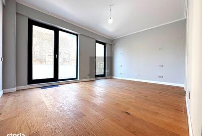 Apartament cu 4 camere decomandat în Ultracentral