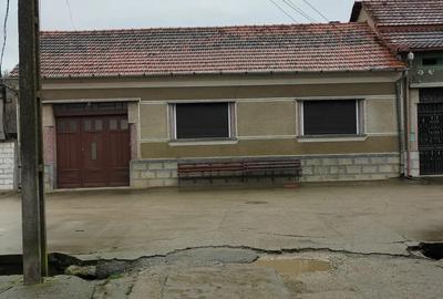 Proprietar vand casa - 2