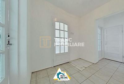 Apartament cu 3 camere semidecomandat în Central - 4