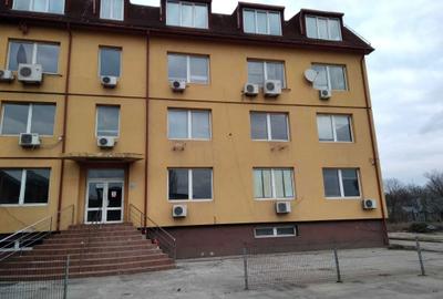 Apartament cu 4 camere decomandat în Roșu - 3