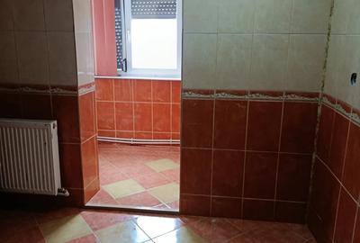 Apartament cu 3 camere decomandat în Buzaului - 2