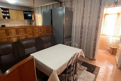 Apartament cu 2 camere în CET - 13