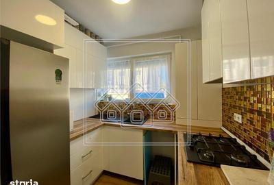 Apartament cu 3 camere semidecomandat în Central - 5