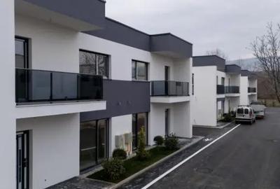 Casă cu 5 camere cu Teren 256 Mp în Florești - 2