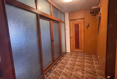 Apartament 4 camere de vinzare Apartament 4 camere de vinzare - 2