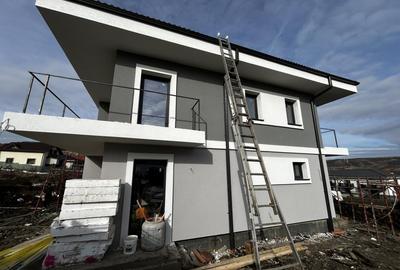 Duplex cu 5 camere cu Canalizare în Chinteni - 3