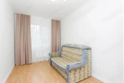 Apartament cu 3 camere in zona Dambovita - 1