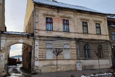 Apartament cu 4 camere decomandat, mobilat în Central - 2