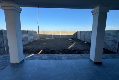 Duplex cu 5 camere cu Canalizare în Săcălaz - 9