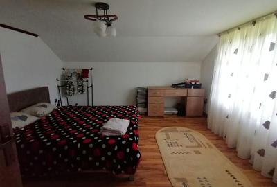 Casă cu 4 camere în Ibănești - 2