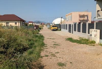 Teren intravilan 608 mp  Cartier Izvor-Tarlungeni - 3