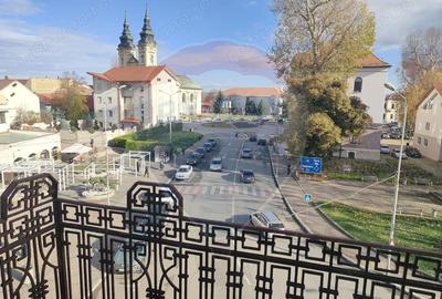 Apartament cu 5 camere semidecomandat în Ultracentral - 1