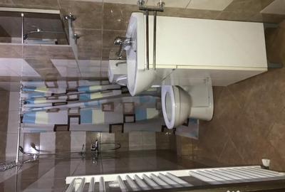 Garsonieră decomandată în Central - 7