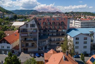 Apartament cu 3 camere decomandat, mobilat în Centrul Civic - 32