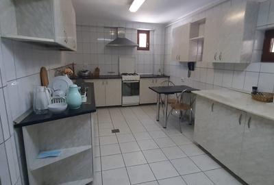 Casa de vacanta sau pensiune situata langa Cabana Trei Brazi Predeal - 36