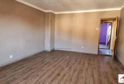 Apartament cu 2 camere decomandat în Semicentral - 2