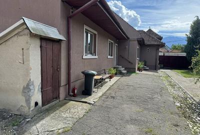 Casă cu 3 camere în Central - 2