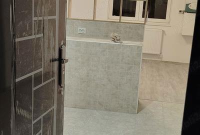 Apartament cu 2 camere, renovat recent, în zona Bartolomeu, cod 8110 - 2