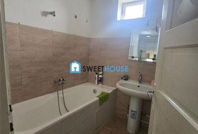 Casă cu 4 camere cu Teren 1700 Mp în Lisa - 7