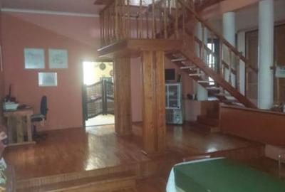 Casă cu 4 camere cu Teren 630 Mp în Central - 18
