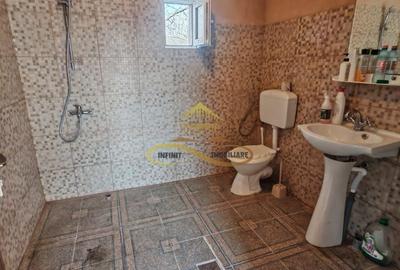 Casă individuală cu 2 camere cu Canalizare în Parava - 6