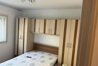 Piata Resita sector 4 - 1