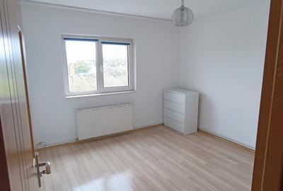 Apartament cu 3 camere decomandat, mobilat în Florilor - 3