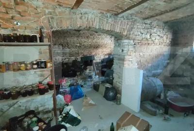 Casă cu 5 camere cu Canalizare în Caragiale - 7