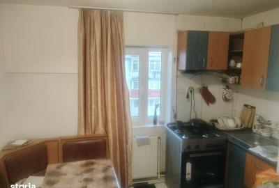 Apartament cu 3 camere în Independența - 3