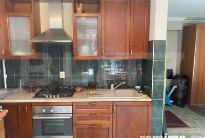 Casă cu 5 camere cu Teren 555 Mp în Unirii