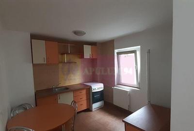 Garsoniera Pia?a Muncii - Aproape de Metrou - 15