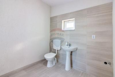 Casa / Vila in centrul orasului Buftea, autobuz, hipermarket, piata - 19