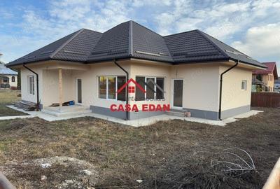 Casă cu 4 camere cu Teren 1003 Mp în Brebu