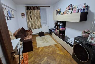 Apartament cu 2 camere decomandat în Central - 3