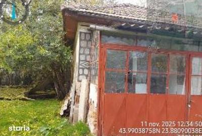 Casă cu 5 camere cu Teren 1403 Mp în Dobrești