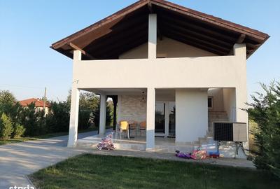 Casă cu 3 camere în Amați