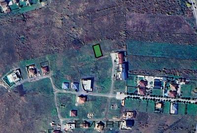 Teren de 330 mp, în Central