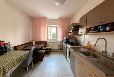 Apartament cu 4 camere decomandat în Lipovei - 7
