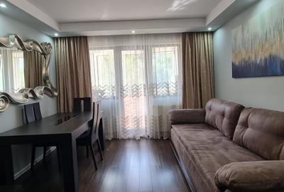 Apartament cu 2 camere semidecomandat în Mircea cel Bătrân