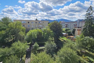 Apartament cu 2 camere semidecomandat în Astra