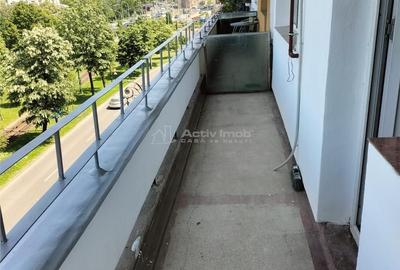 Garsonieră decomandată în Podgoria
