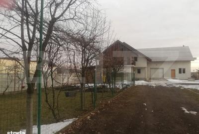 Casă cu 4 camere în Mitocu Dragomirnei - 2