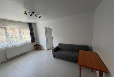 Apartament cu 2 camere semidecomandat, mobilat în George Enescu