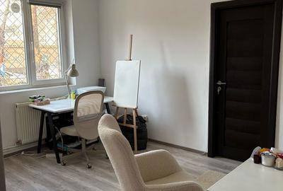 Apartament cu 3 camere semidecomandat în Cotroceni - 1
