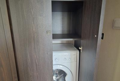 Apartament cu 3 camere în Cetate
