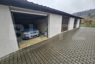 Casă cu 5 camere cu Teren 4381 Mp în Central - 8