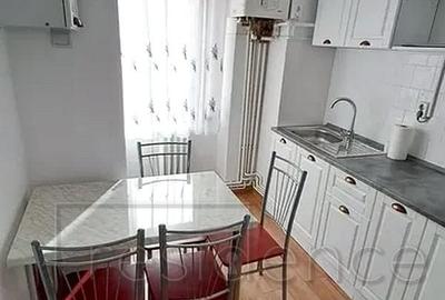 Apartament cu 2 camere decomandat în Central - 2