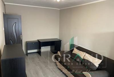 Garsonieră semidecomandată, mobilată în Mărăști